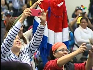 Pope Meets with Activists in Bolivia