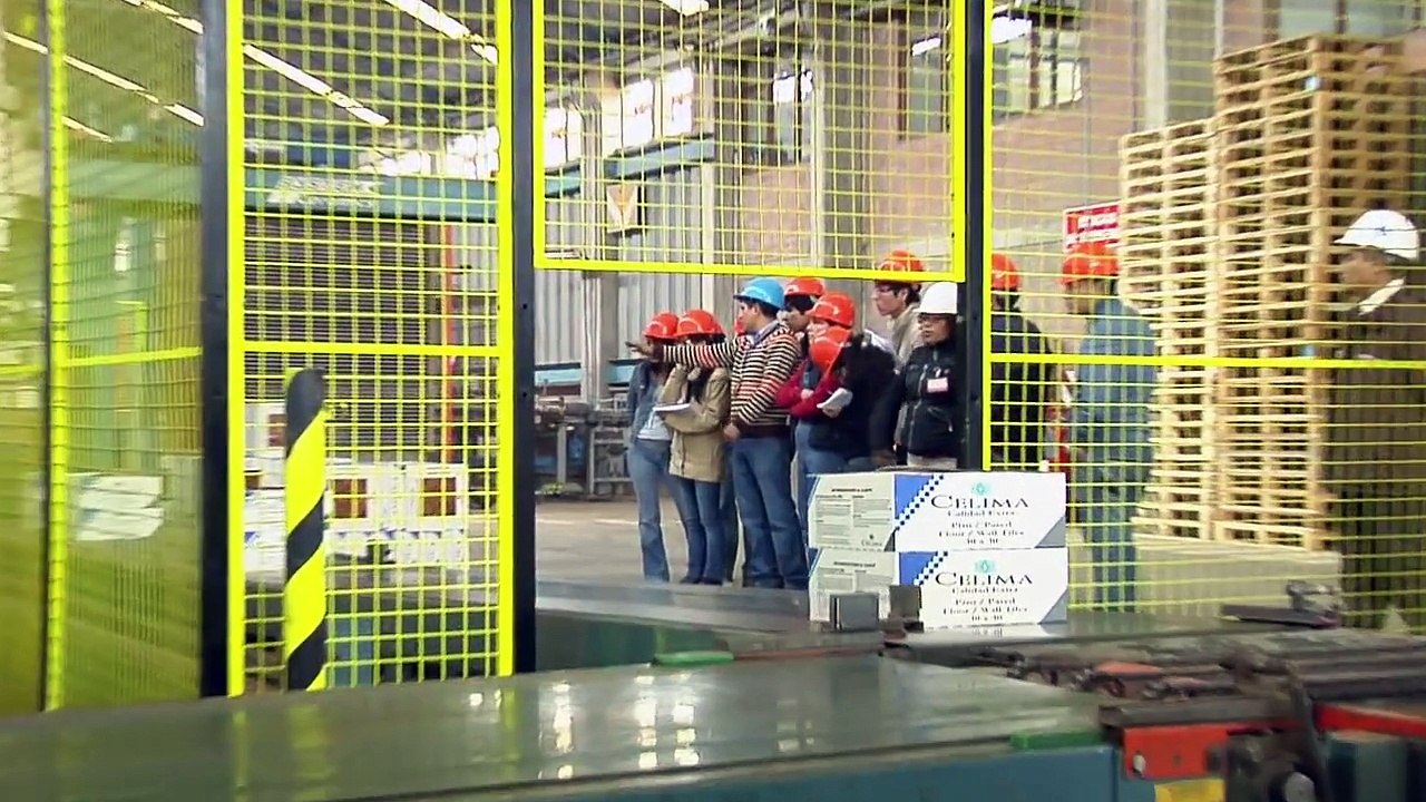 CELIMA TREBOL Visita de alumnos UNI a la planta Celima Trebol