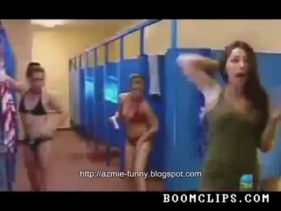 Wrong Toilet Side Prank