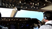 Cockpit - Boeing 747 Landing at TFFF