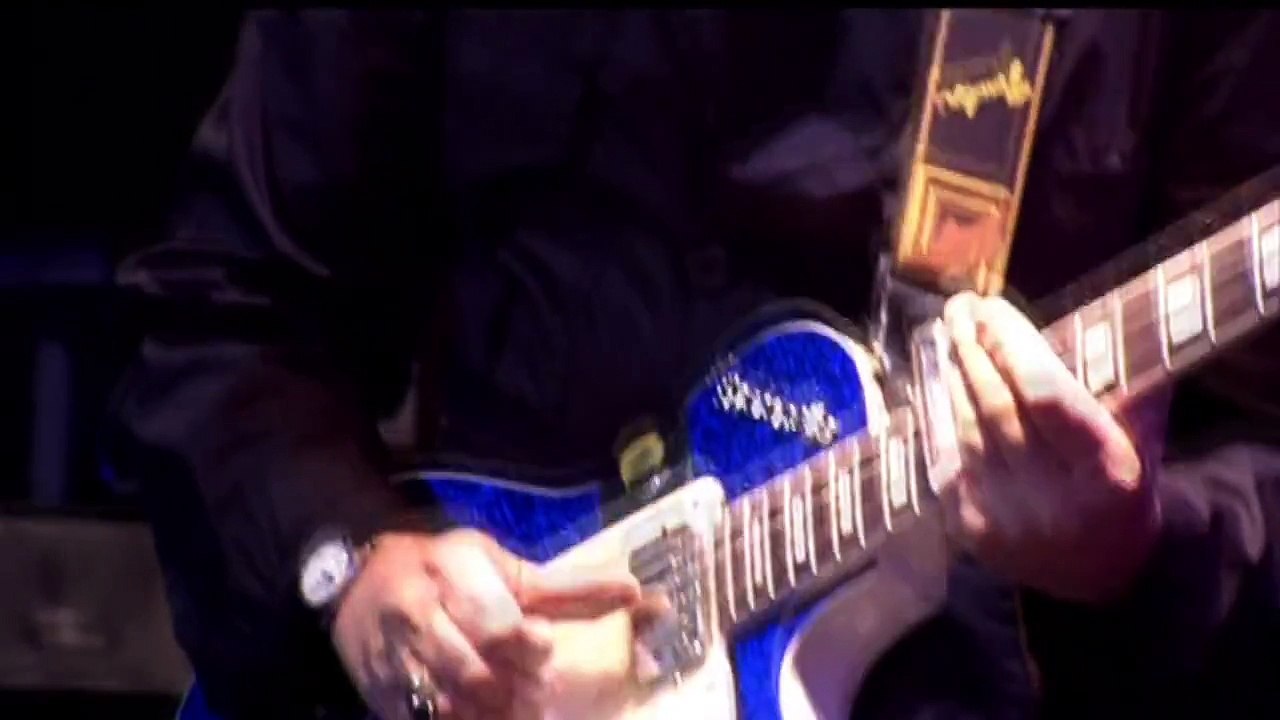 Chris Rea - The gREAtest guitar solos (Birmingham Symphony Hall)