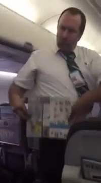 La safety demo dI WestJet che sta facendo il giro del mondo!