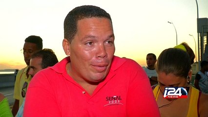 Le drapeau américain flotte à nouveau devant l'ambassade des Etats-Unis à Cuba