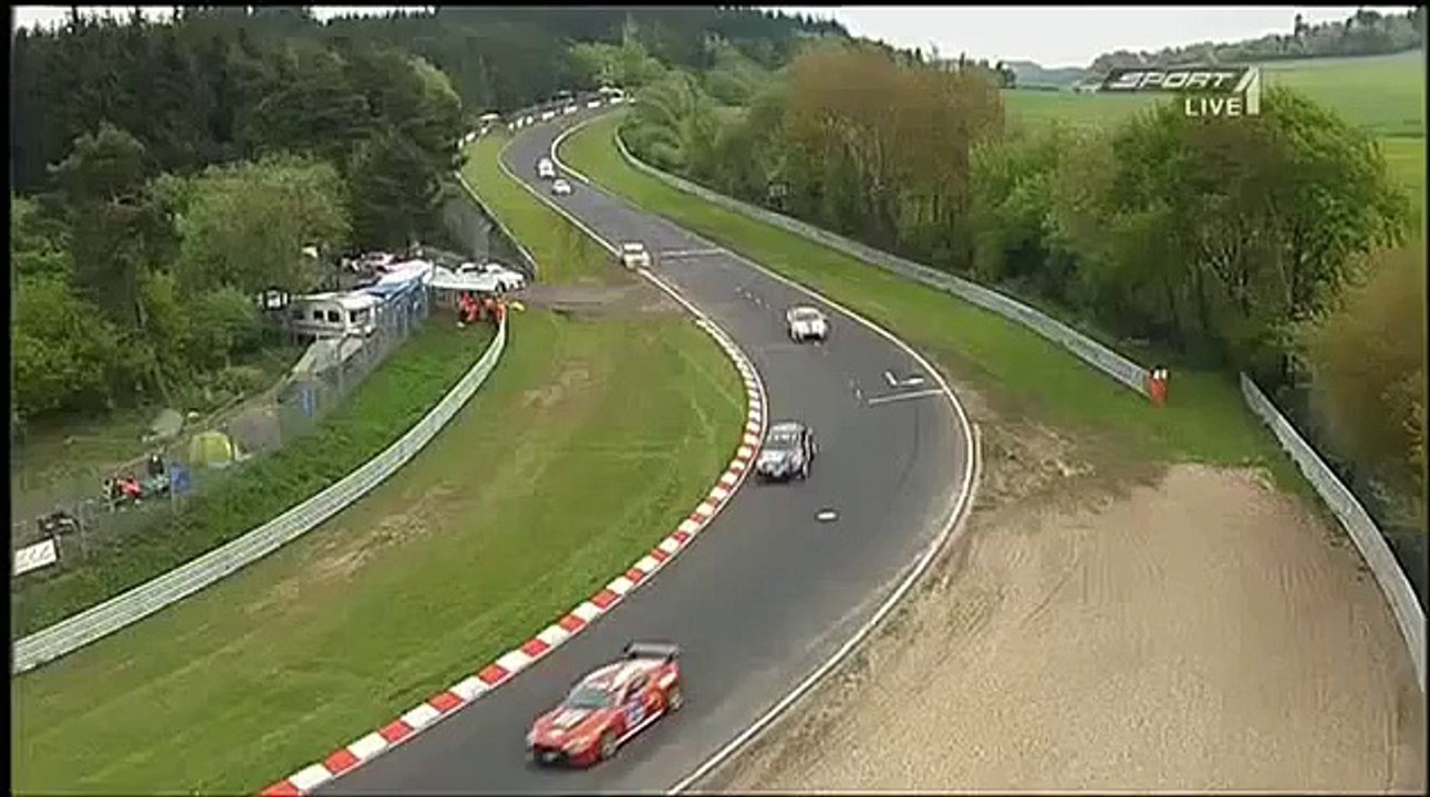 Crash Toyota GT 86 - BMW M3 E36. 24h Nürburgring 2013