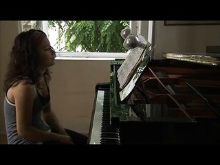 Lydie Solomon : extraits de Vivre! - HD