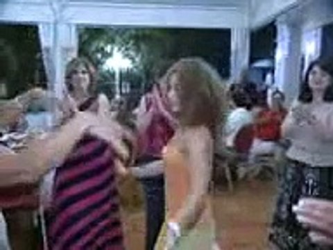 AST TELMAN ŞAKİRANI AZƏRBAYCAN DİLİNDƏ DANIŞDIRTDIRDI VƏ MİLLİ MAHNIMIZLA RƏQS ETDİRDİ