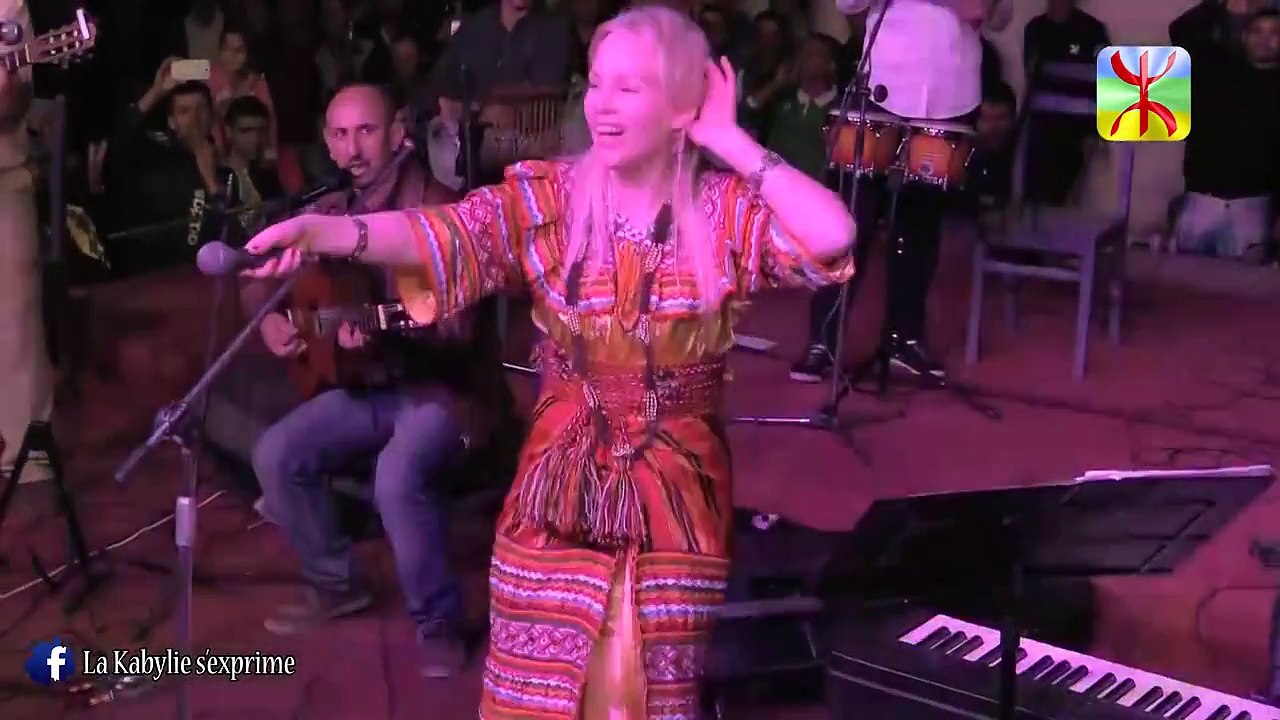 Stina chante ketchini rouh  -L .Ait Menguellet (a  tigzirt)