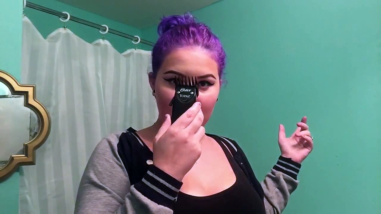 I SHAVED MY HEAD (sort of) | DIY Triangular Undercut