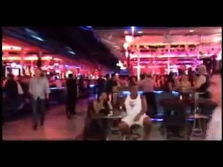 Ladyboy attack Pattaya, Thailand.wmv