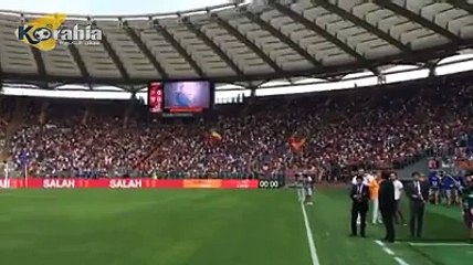 لحظة نزول محمد ‫‏صلاح‬ ملعب الأوليمبيكو واستقبال تاريخى من الجماهير