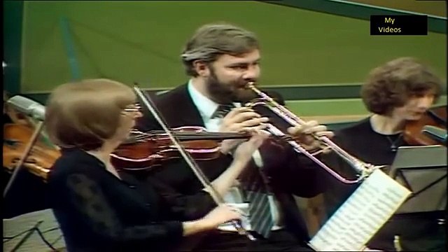 Bach Brandenburg Concerto No 2 F major BWV 1047 Frans Brüggen