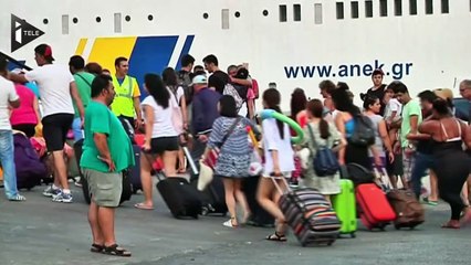 Grèce : Un ferry pour faciliter l'enregistrement des migrants