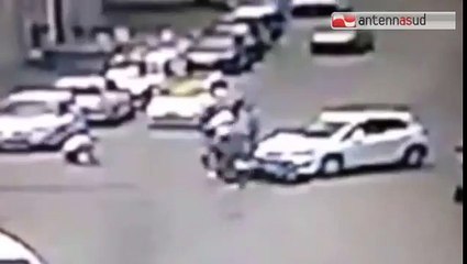 TGSRVago 12 scooter speronato da auto civetta