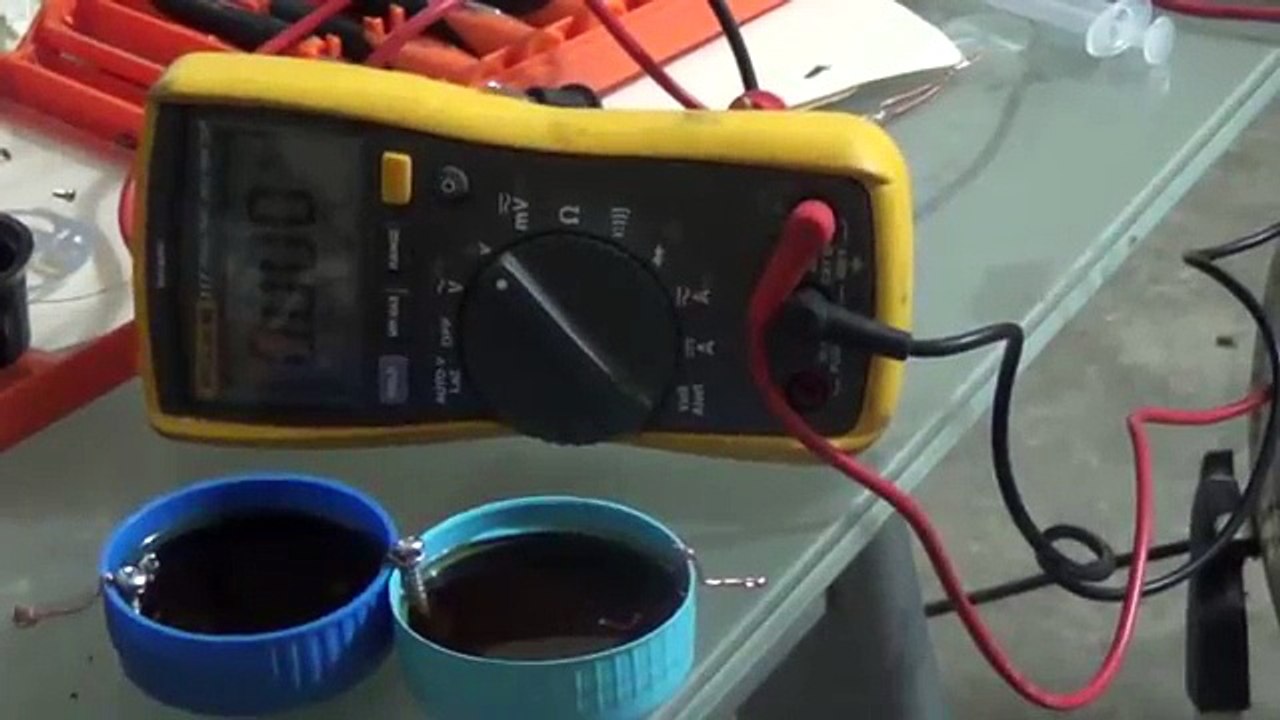 Como hacer una Pila Casera con Coke Cola