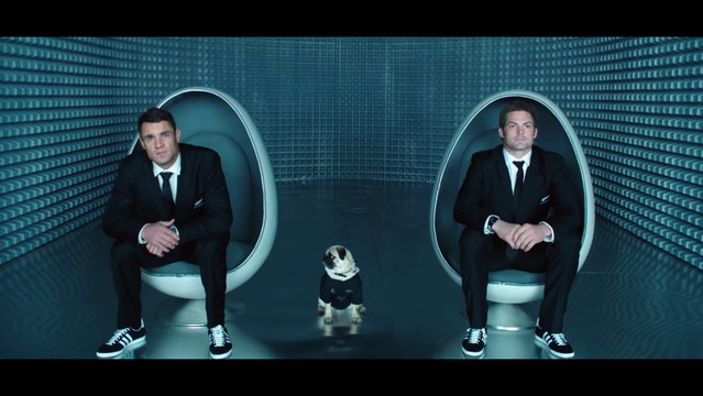 Les All Blacks dans le clip Men In Black d'Air New Zealand !