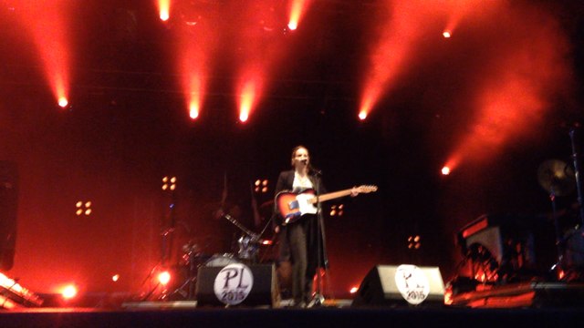 Anna Calvi au festival du Chant de marin