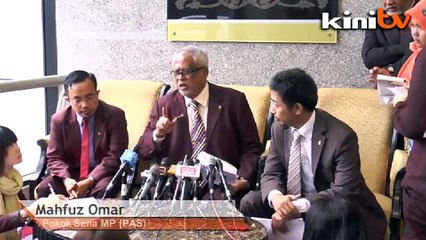 PAS: Who is Rosmah to represent Malaysia?