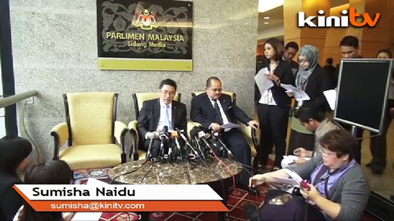 'Ahmad Maslan confusing roles by asking GLCs to advertise in Utusan'