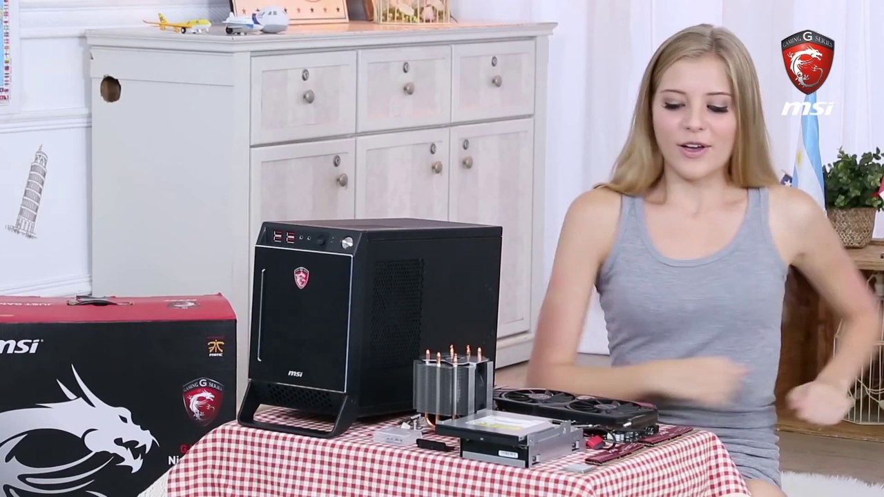Cette pub pour PC se moque des hôtesse de l'air... "Même elles peuvent le faire" !!
