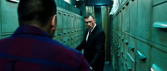 The Transporter Refueled - Shelf Battle