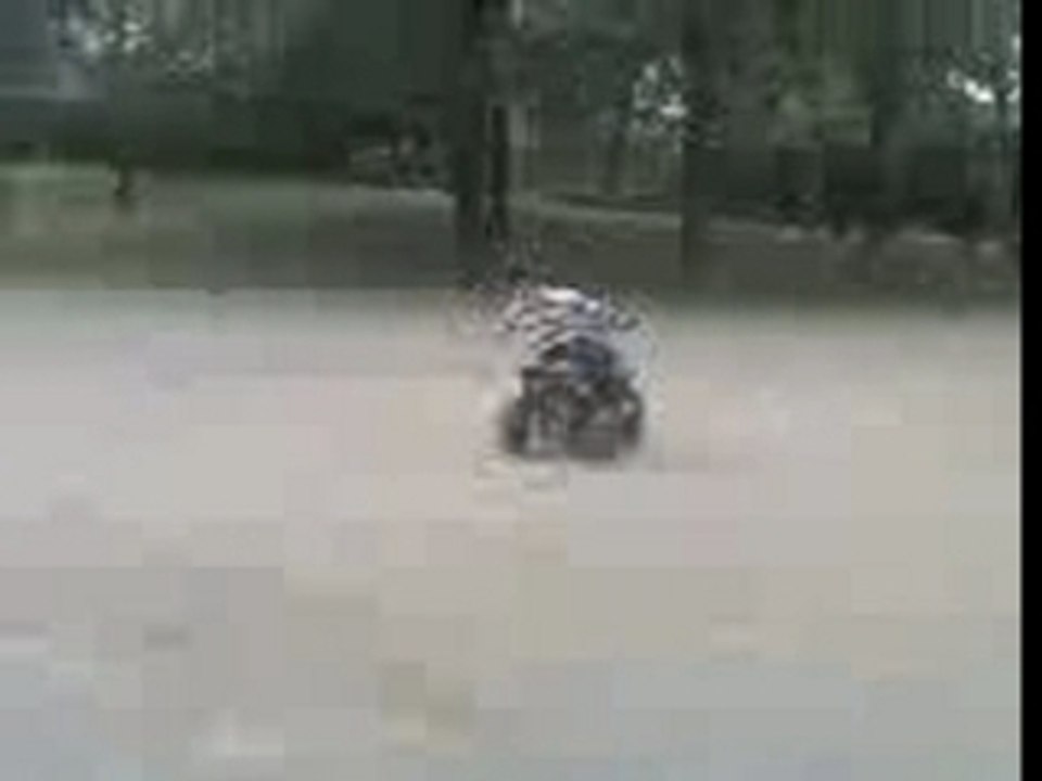 sofiane 9ans avc son quad