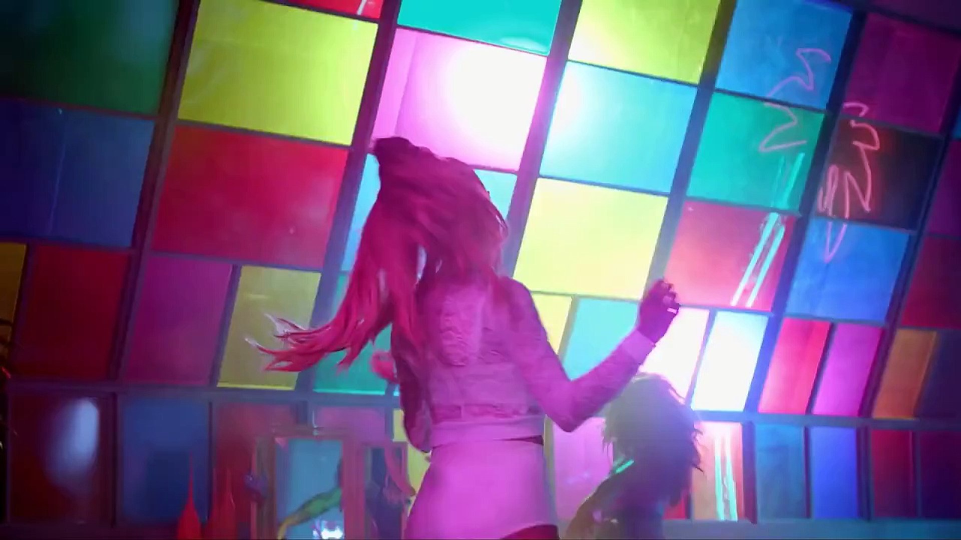 ⁣Bang Bang Ariana grande