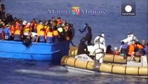 مصرع 40 مهاجراً في المتوسط والبحرية الايطالية مستمرة بعملية الانقاذ