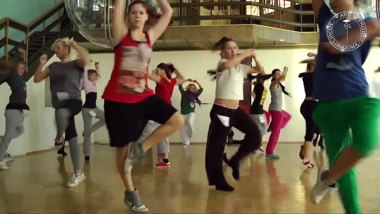 Circus Art Project Maxima _ www.circusshowcreation.com