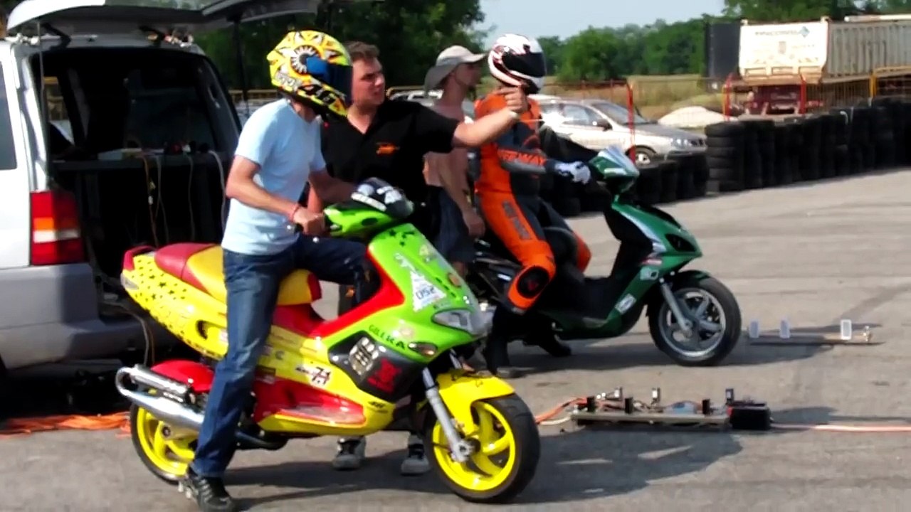 esw 4  Gilera Runner vs Benelli,        malossi MHR, PM tuning