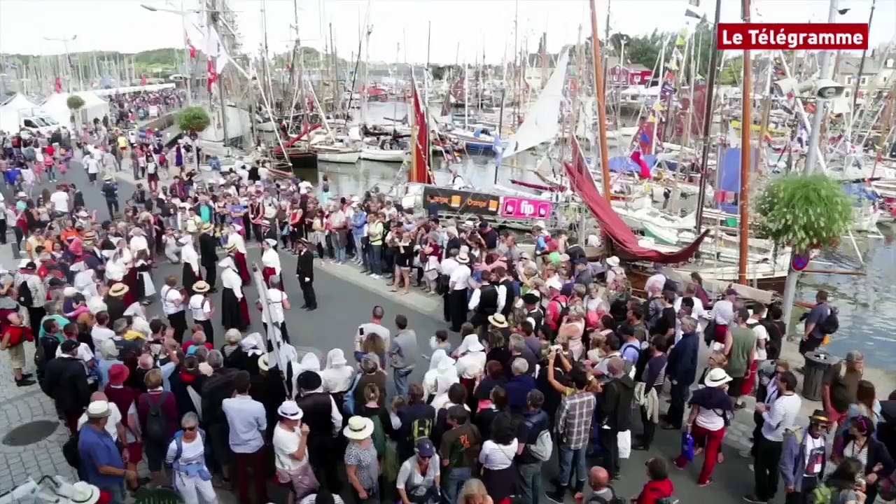 Chants de marins 2015. Ambiance sur les quais le samedi