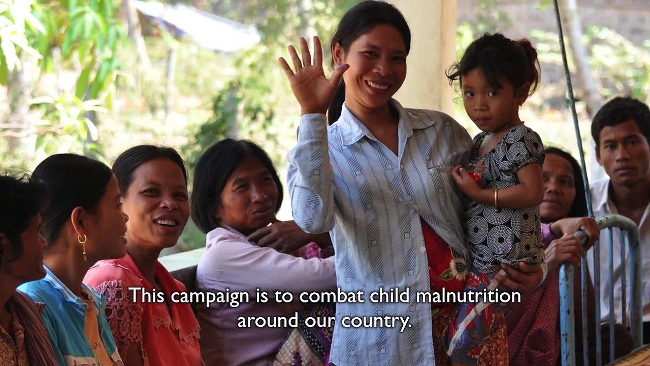Khieu Sansana welcomes 2014 by supporting World Vision Cambodia's Child Health Now campaign