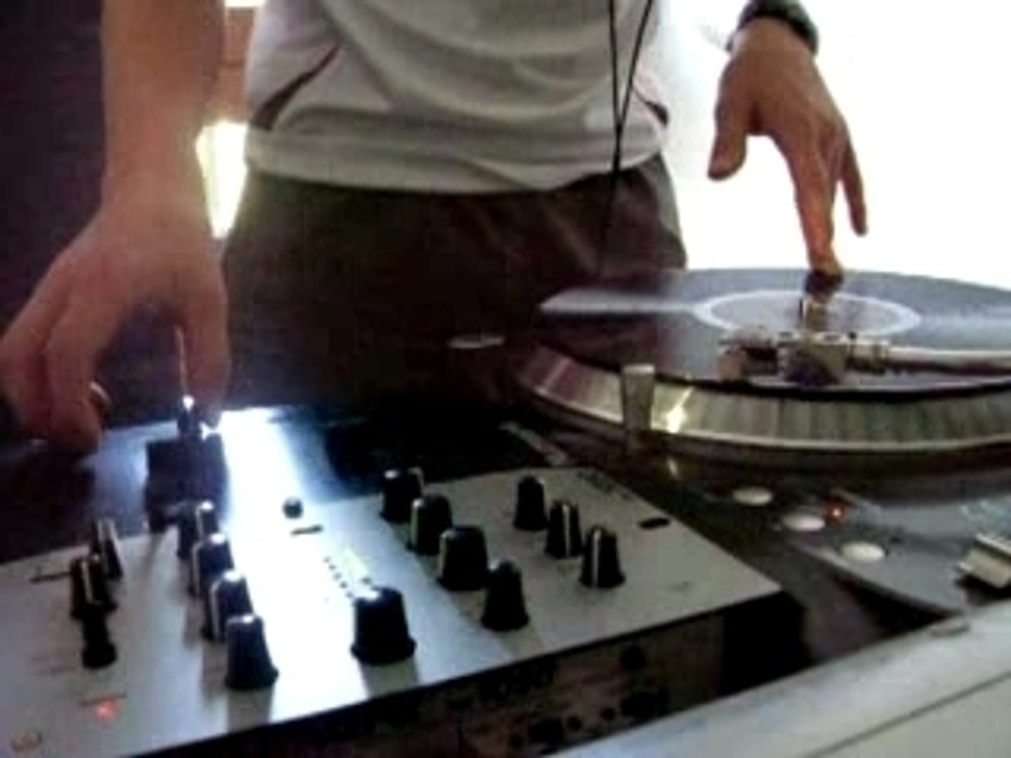 dj kev scratch