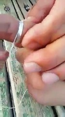 أسهل طريقة ل نزع الخاتم من الاصبع