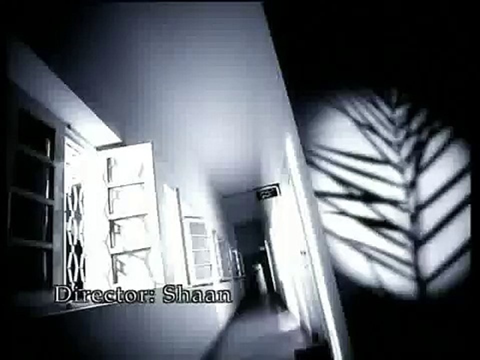 WWW.DOWNVIDS.NET-Aay Watan Kay Sajeelay Jawano BY Noor Jahan