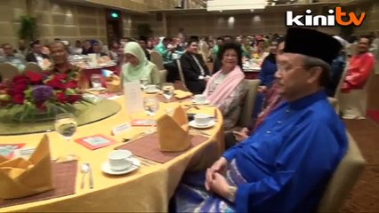 Dr M to Malays: Grow a spine, stop blaming others