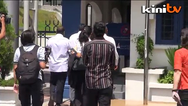 Surendran tries out police body armour, but safety won't be guaranteed