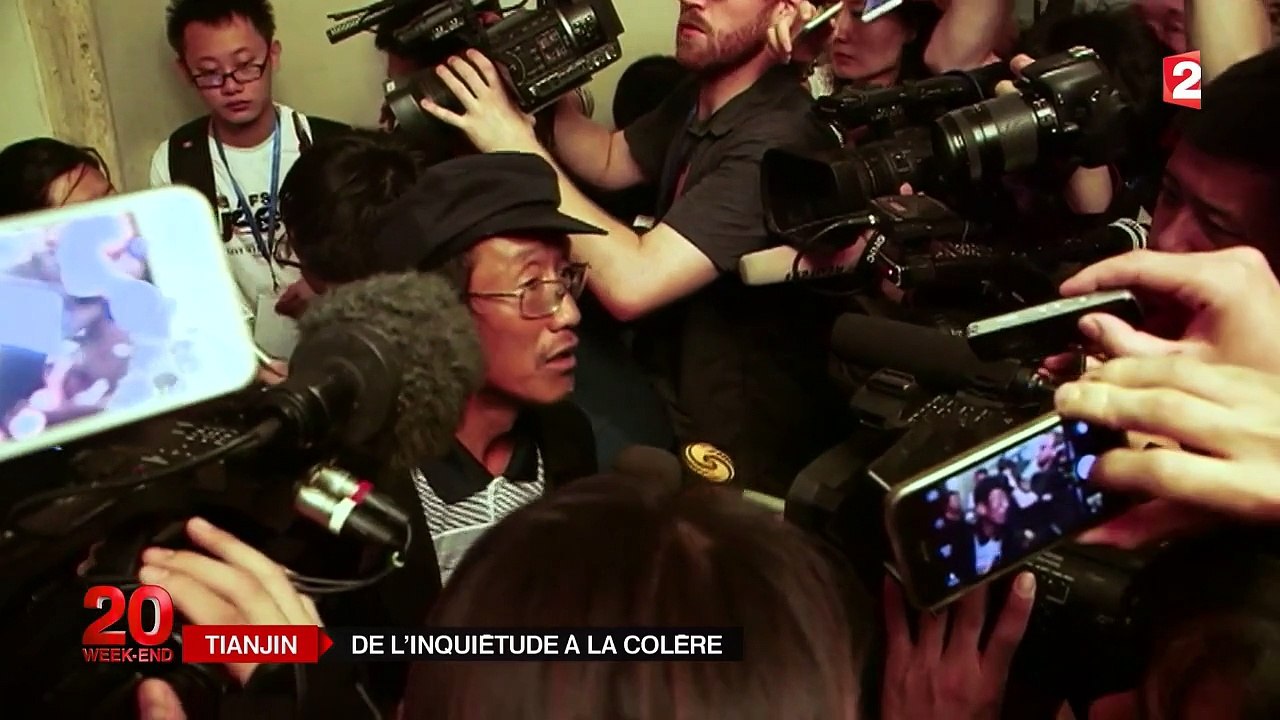 Tianjin : la colère des familles des pompiers portés disparus