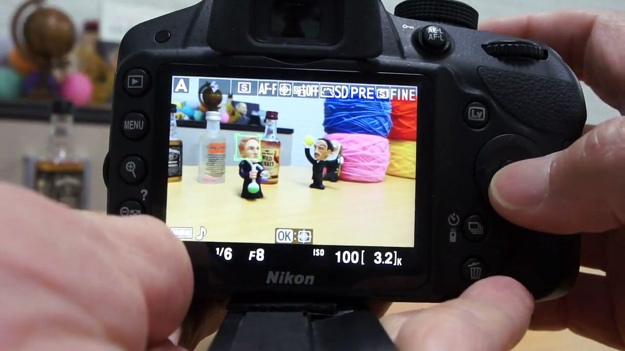 Nikon D3300 / D3200 Focus Square Tutorial | How to Focus Training Video - MichaelTheMentor