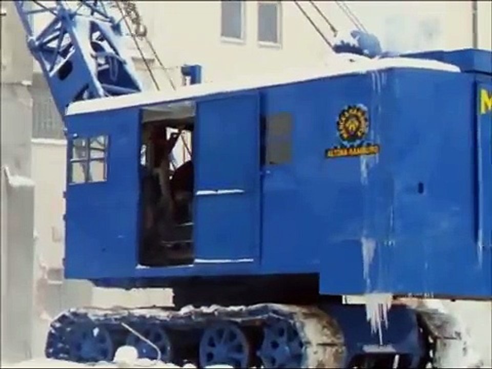 "Vintage wrecking ball action"  Menck Mb1 Seilbagger Abbruch  Menck Mb Crawler crane demolition