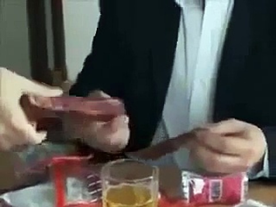 Cô gia sư làm tình kiếm thêm tiền xem phim mới