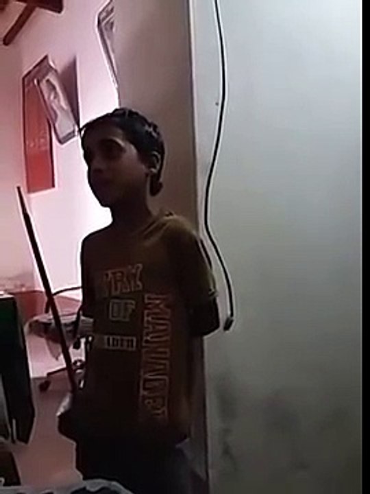 Pakistan got talent! A young boy amazingly Singing Rahat fateh ALi Khan song Zaroori tha