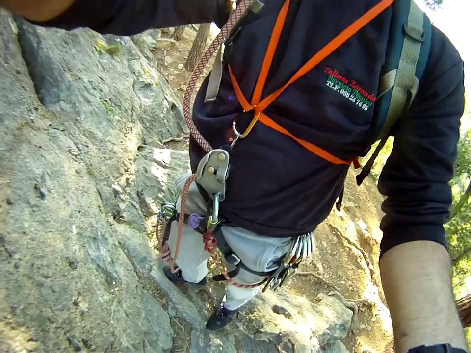 escalando con grigri solo