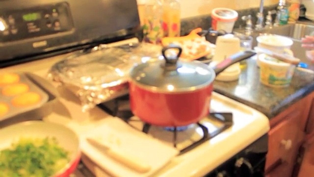 "Cooking With Gloria" (Pilot/Test Episode): Chicken with Veggies & Rice Meal