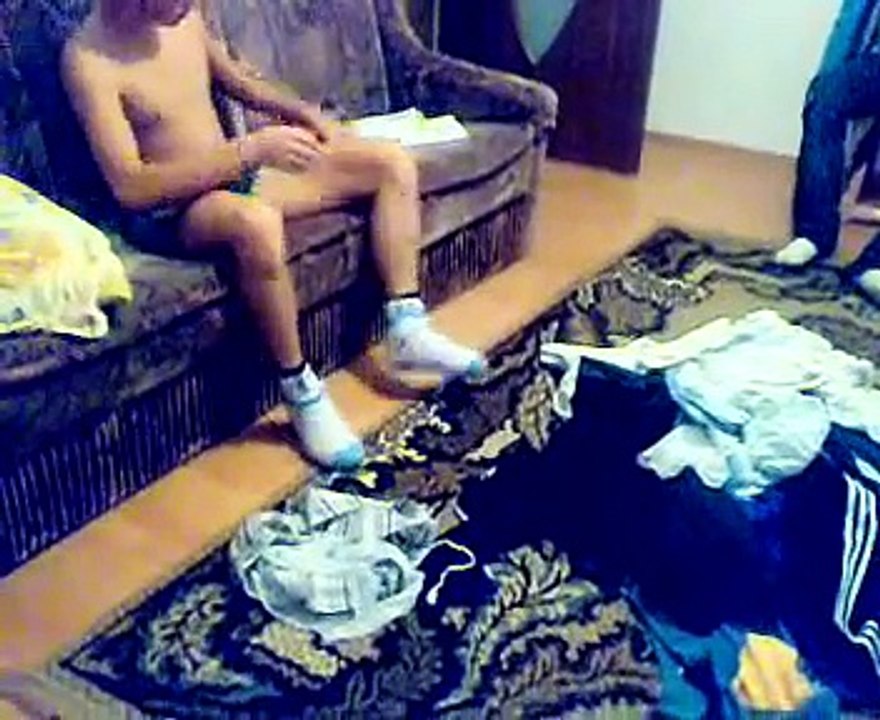 Concurs de dezbracat..mori de ras