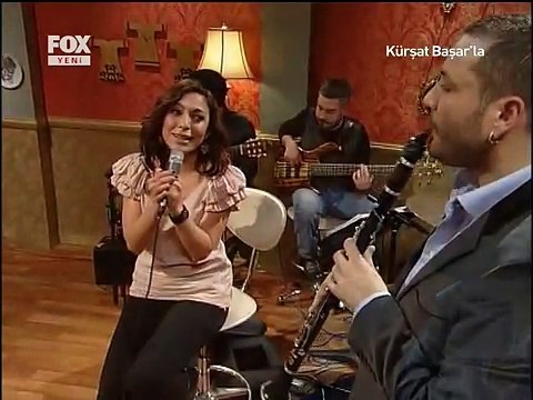 Ziynet Sali & Hüsnü Şenlendirici - İstanbul İstanbul Olalı { Kürşat Başar'la }