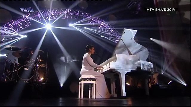 Alicia Keys – We Are Here