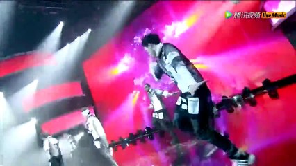 [ TF BOYS VN Fansite ] Dịch Dương Thiên Tỷ solo dance  ( Turn up the music )