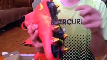 Unboxing the new nike mercurial superfly football boots