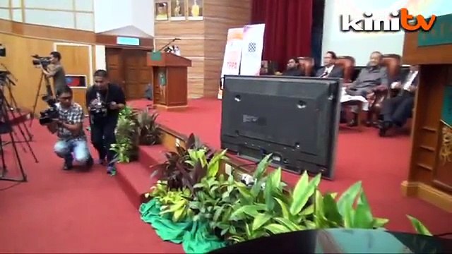 Dr M, experts speak out against TPPA at forum