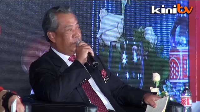 Women grill Deputy PM on equality, 'dating advice' at summit